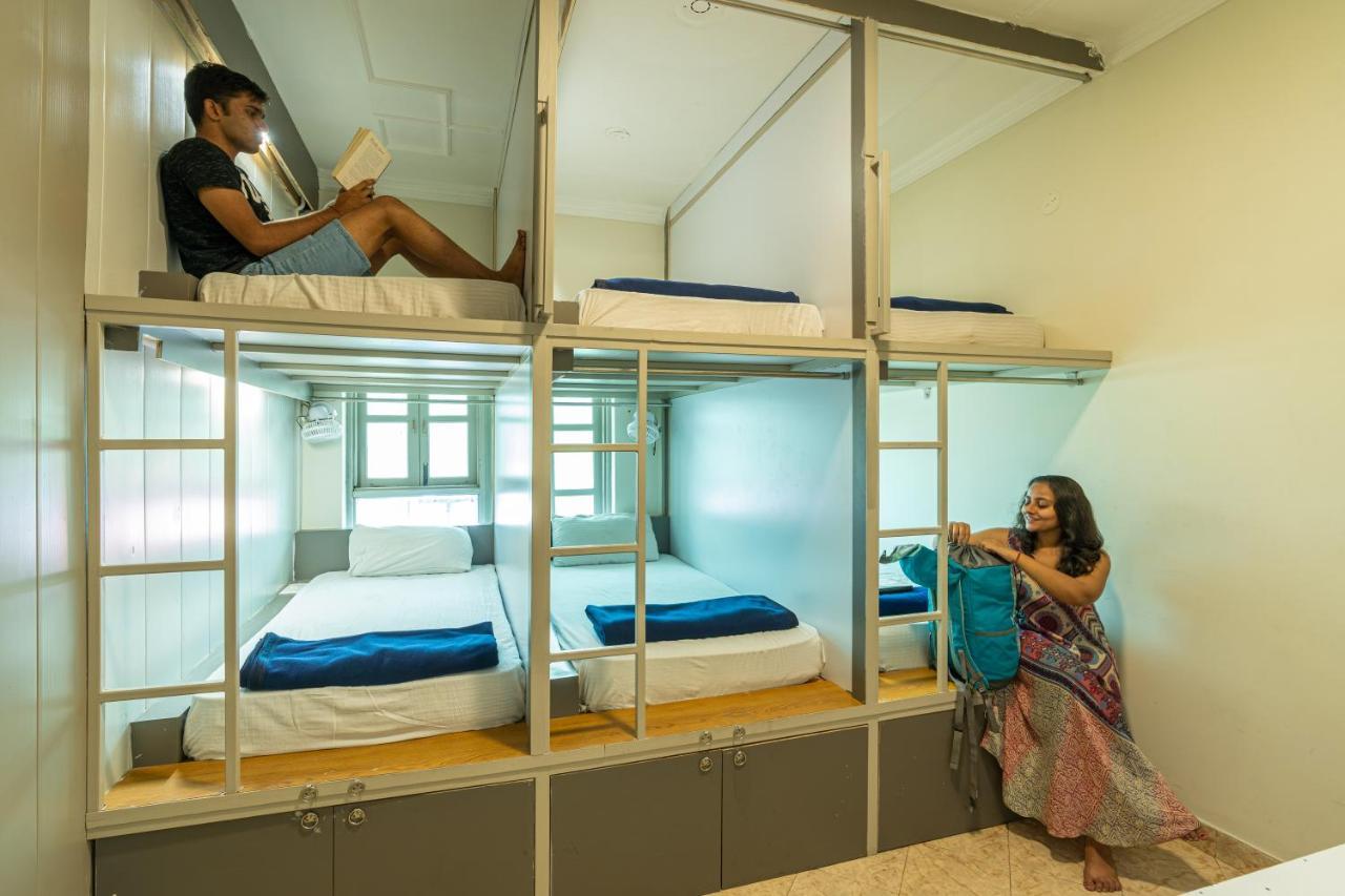 Madpackers Rishikesh Laxman Jhula Hostel Ngoại thất bức ảnh