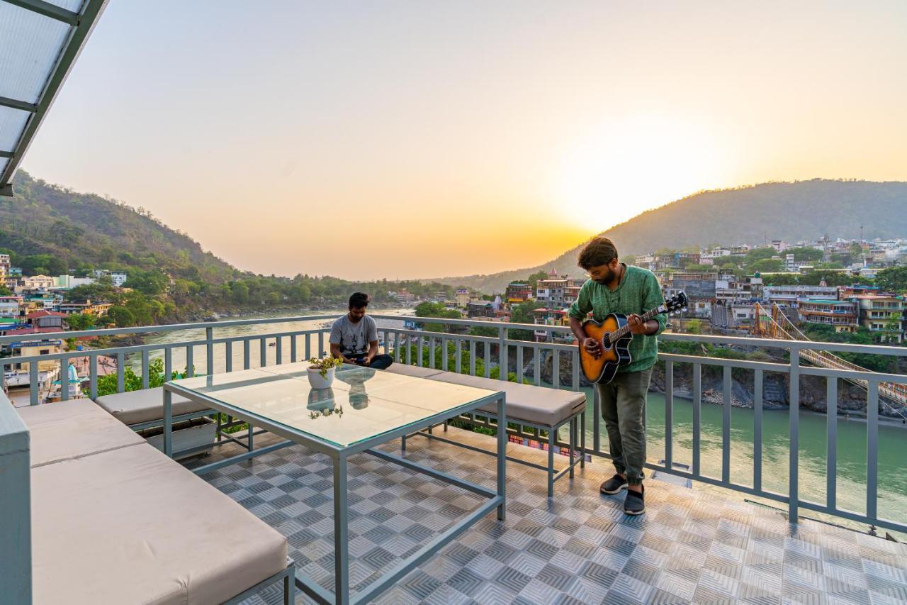 Madpackers Rishikesh Laxman Jhula Hostel Ngoại thất bức ảnh