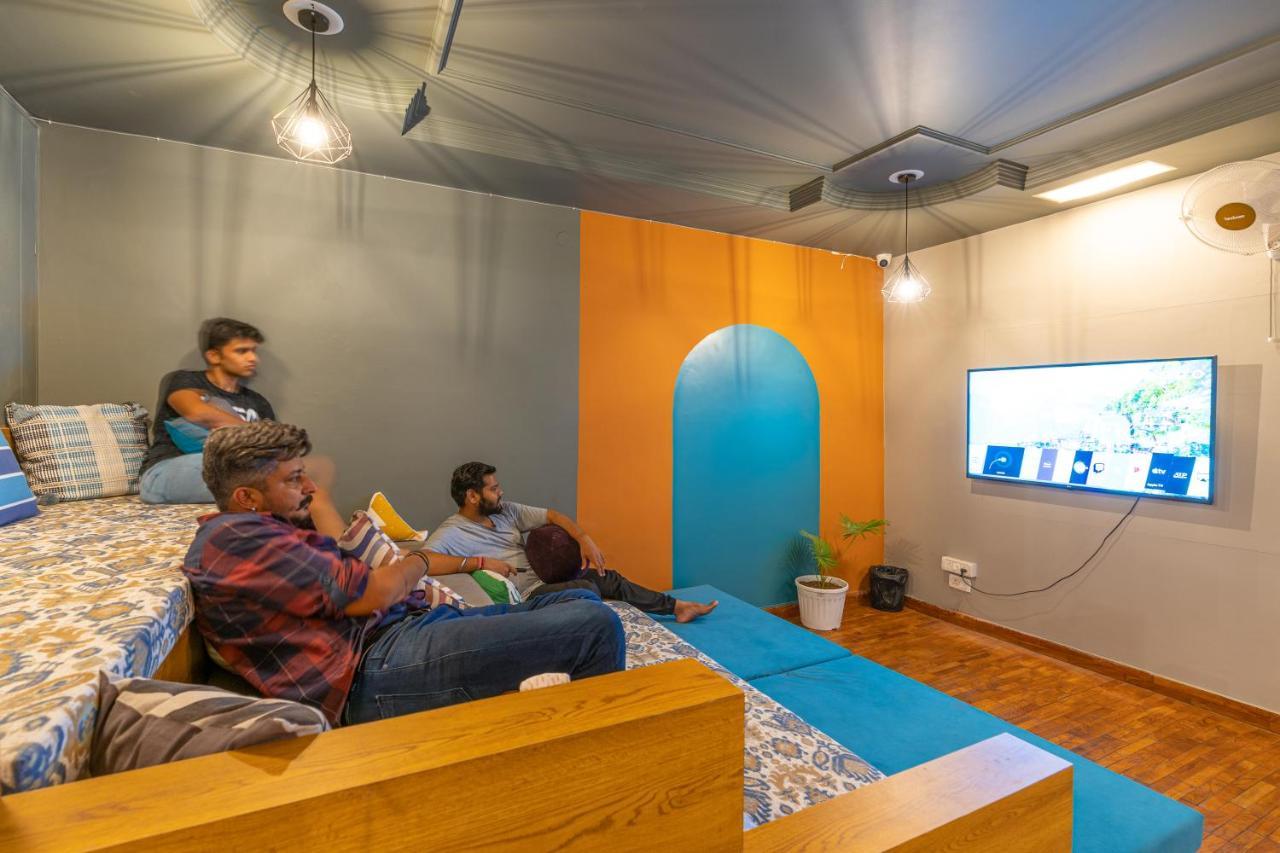 Madpackers Rishikesh Laxman Jhula Hostel Ngoại thất bức ảnh